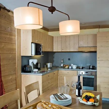 Aparthotel Montana Airelles 4*