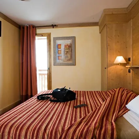Aparthotel Montana Airelles