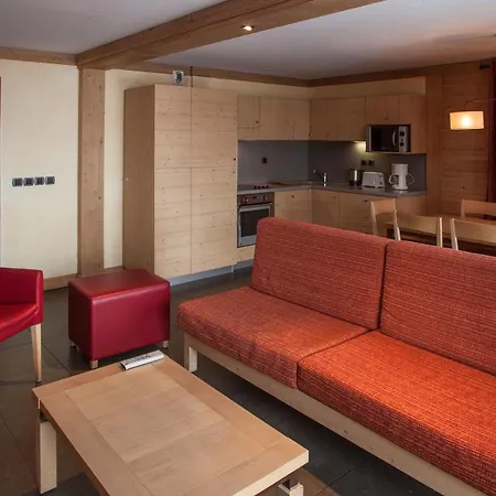 Aparthotel Montana Airelles